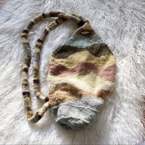 NWOT Beautiful hand-knit wool convertible bag